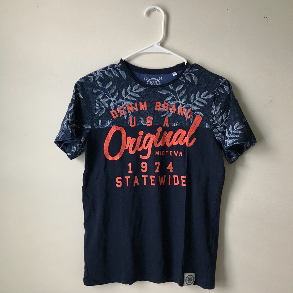 NWOT Boys Navy blue tshirt